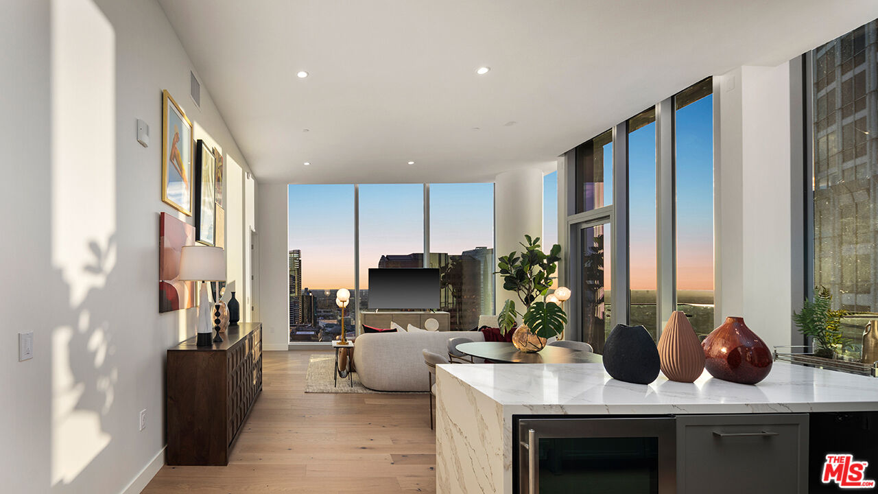 744 S Figueroa St Unit: 3901