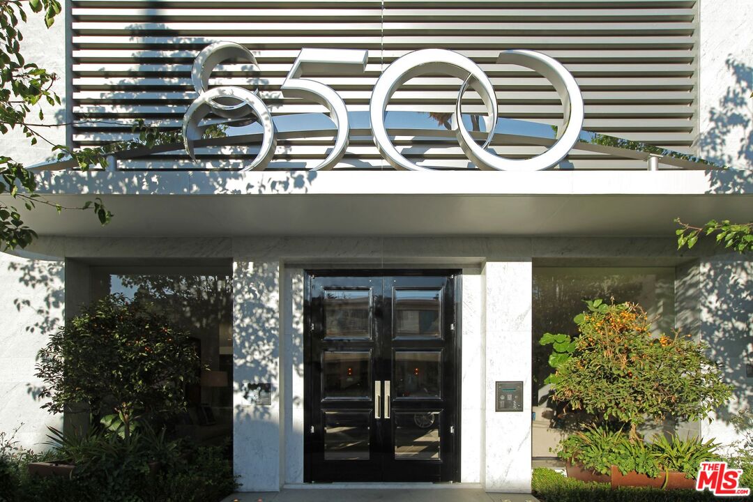 8500 Burton Way Unit: 614