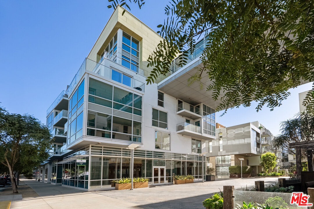 1705 Ocean Ave Unit: 311