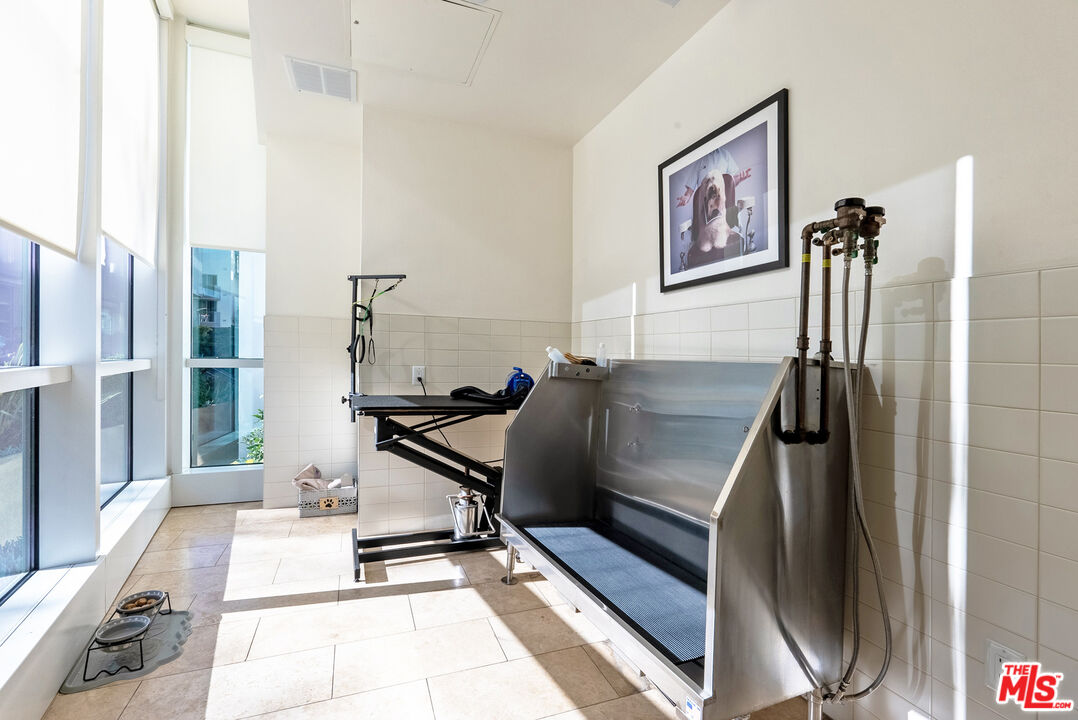 1705 Ocean Ave Unit: 311