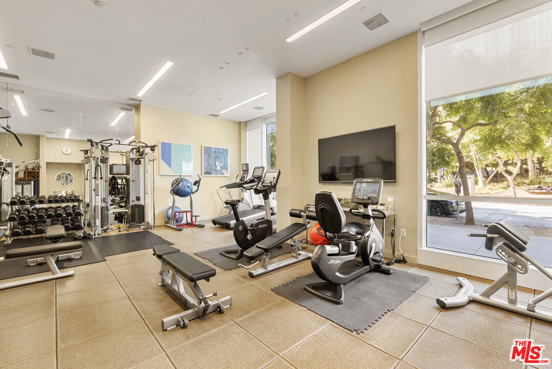 1705 Ocean Ave Unit: 311