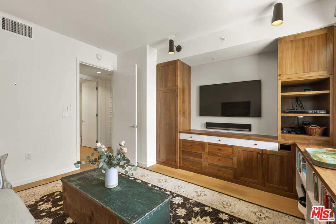 1705 Ocean Ave Unit: 311