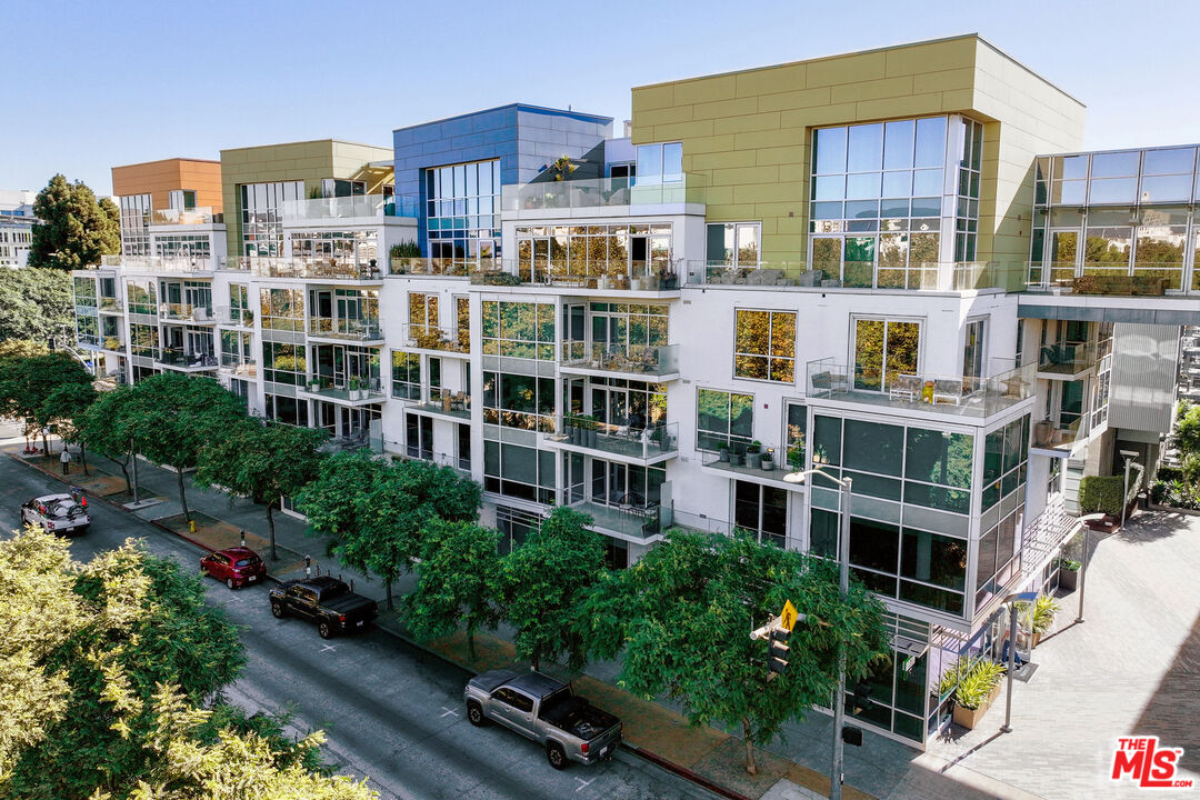 1705 Ocean Ave Unit: 311