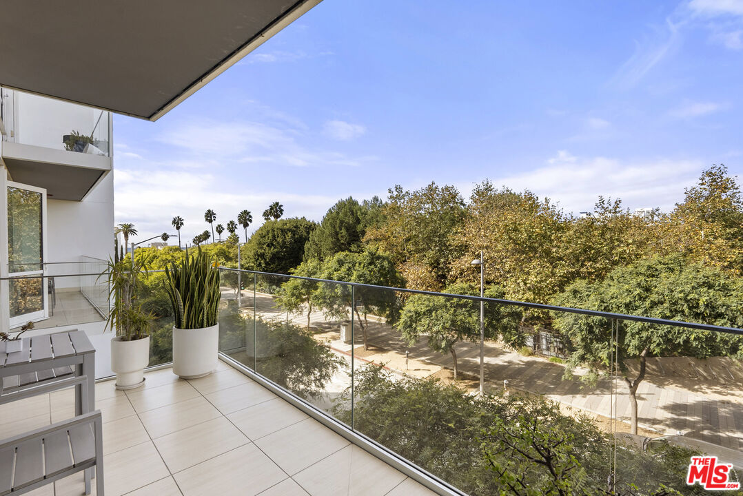 1705 Ocean Ave Unit: 311