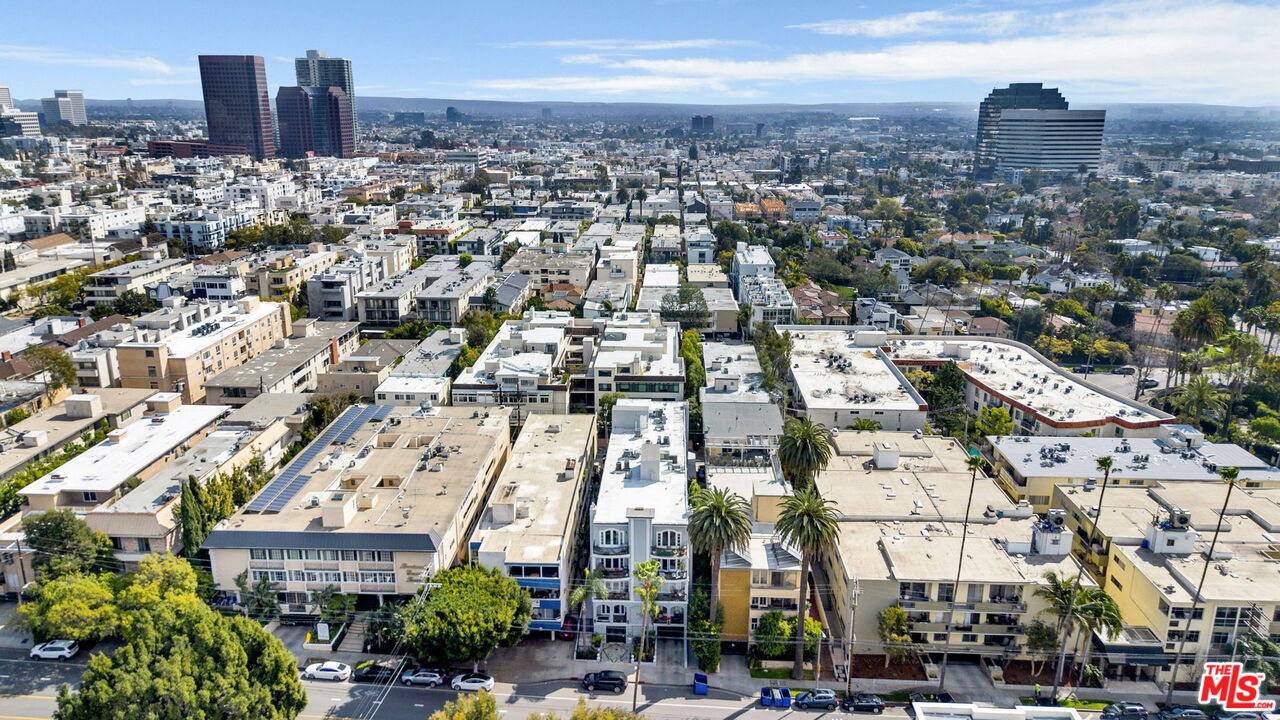 11952 Montana Ave Unit: 303