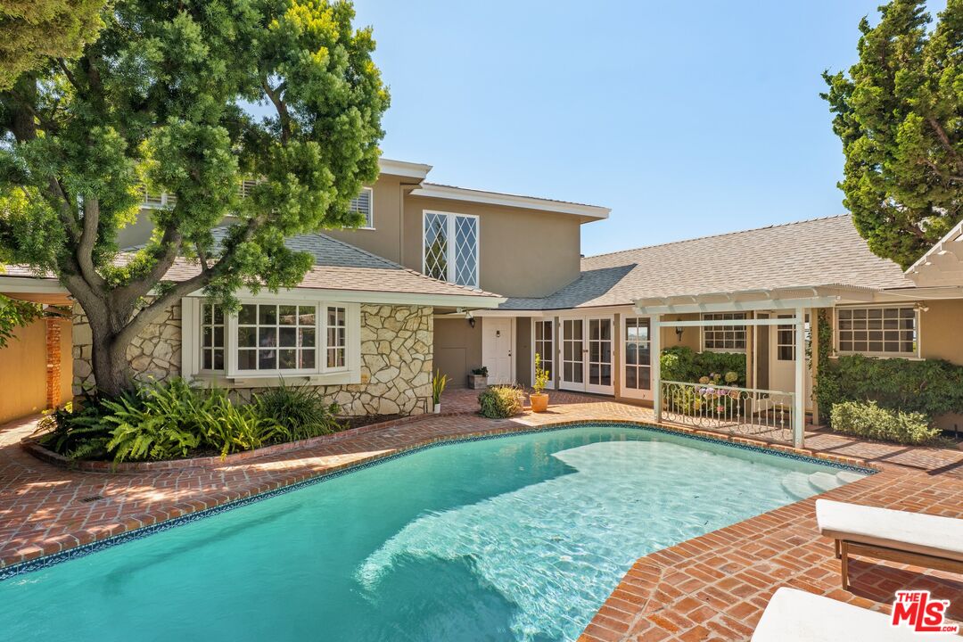 2317 Kimridge Rd