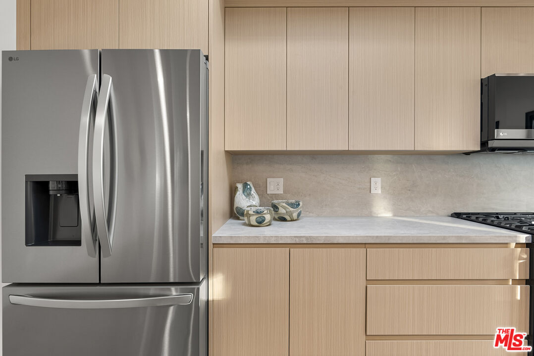 132 S Oakhurst Dr Unit: 1