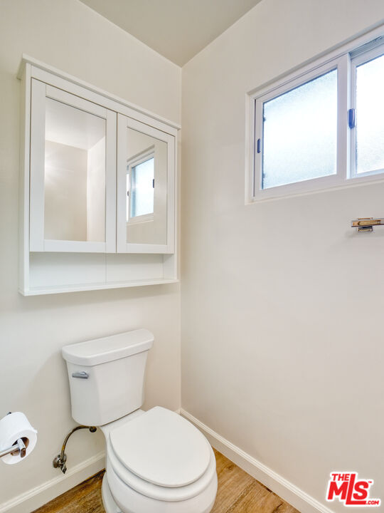 337 N Oakhurst Dr Unit: 6