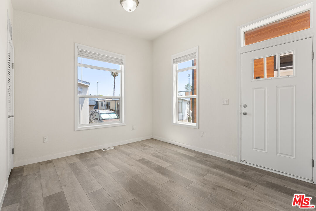 8250 Lankershim Blvd Unit: 137