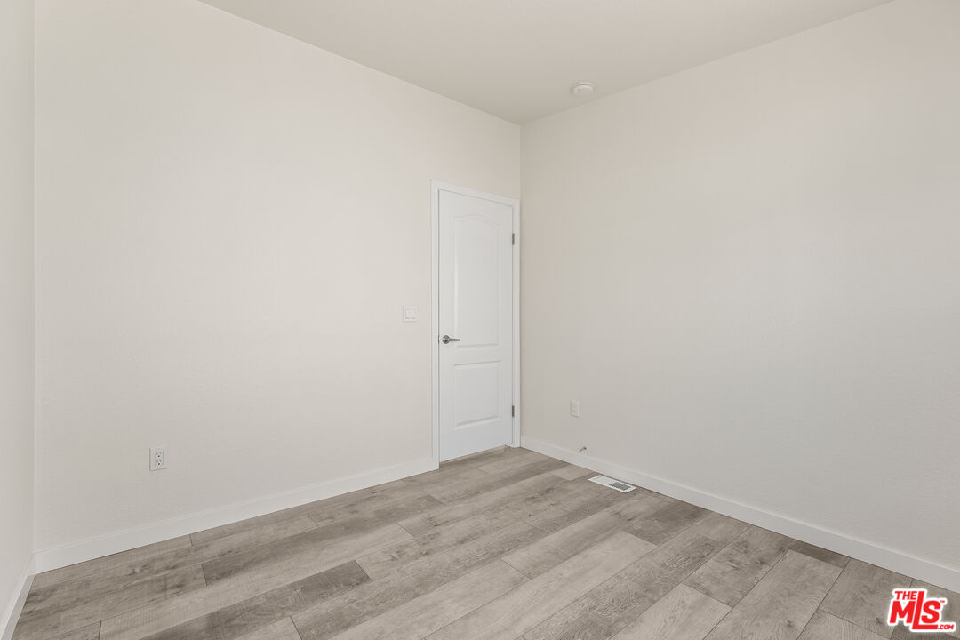 8250 Lankershim Blvd Unit: 137