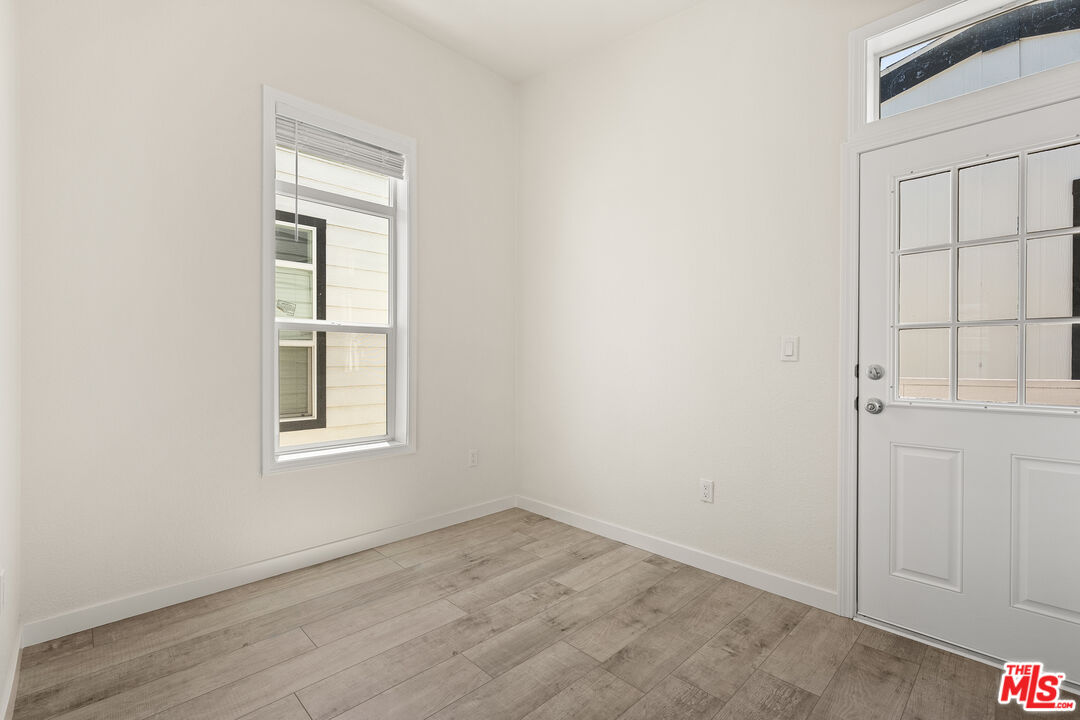 8250 Lankershim Blvd Unit: 137