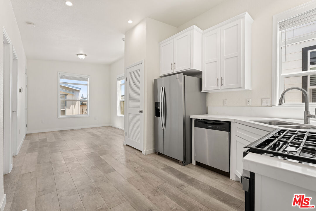 8250 Lankershim Blvd Unit: 137