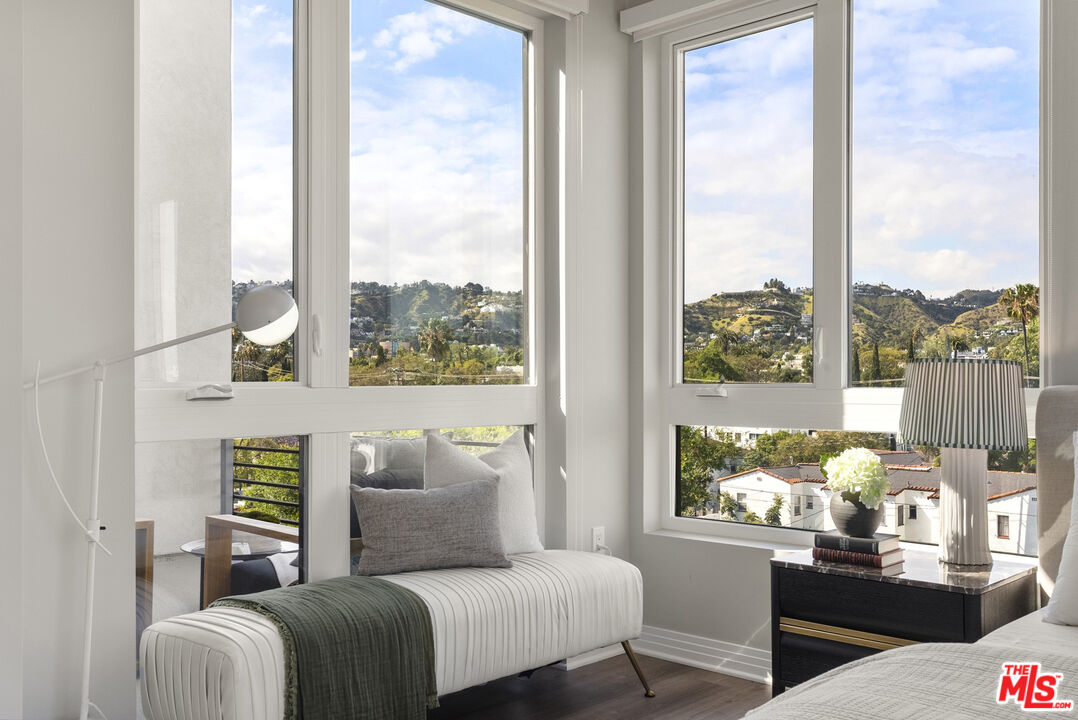 7428 Santa Monica Blvd Unit: 301