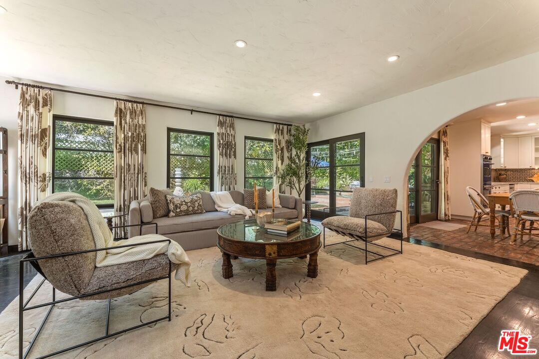 11662 Duque Dr