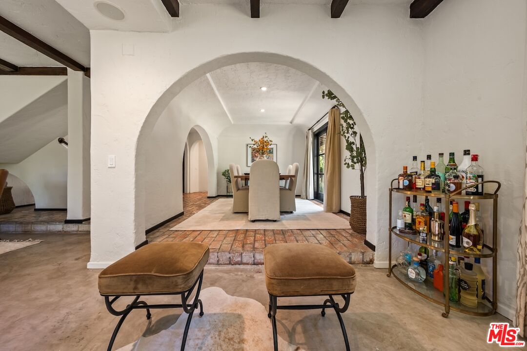 11662 Duque Dr