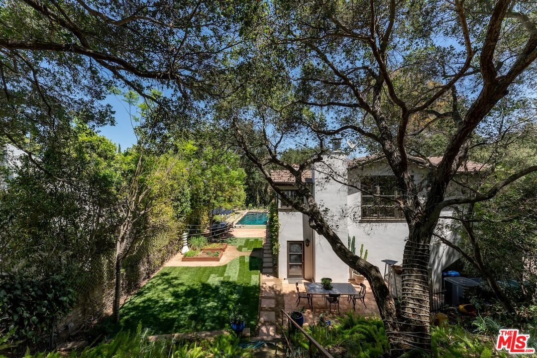 11662 Duque Dr