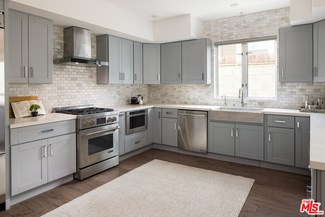 11979 Walnut Ln Unit: 1