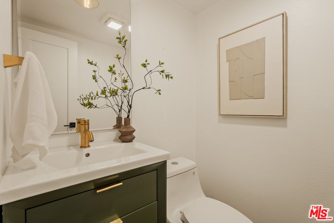 4600 Glencoe Ave Unit: 2
