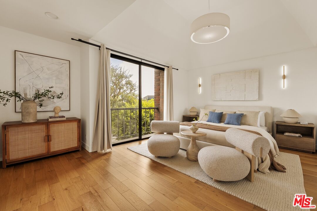 4600 Glencoe Ave Unit: 2