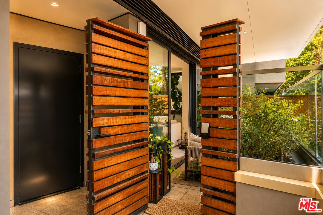 8420 W Sunset Blvd Unit: 107