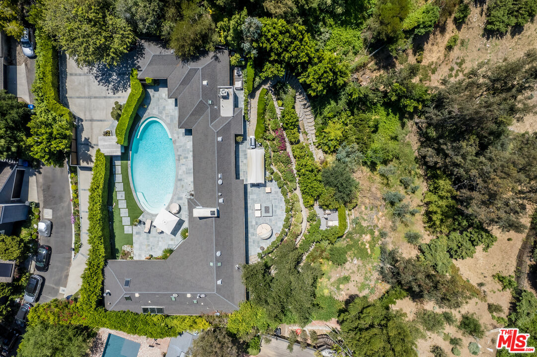 3035 Lake Glen Dr