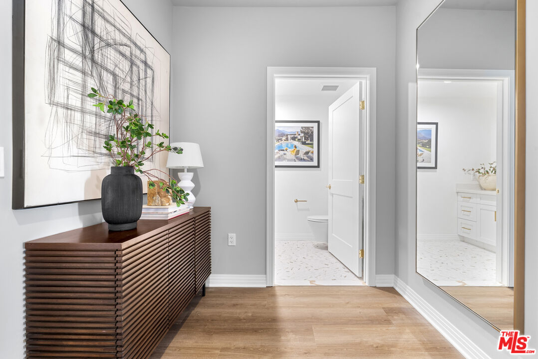 7428 Santa Monica Blvd Unit: 406