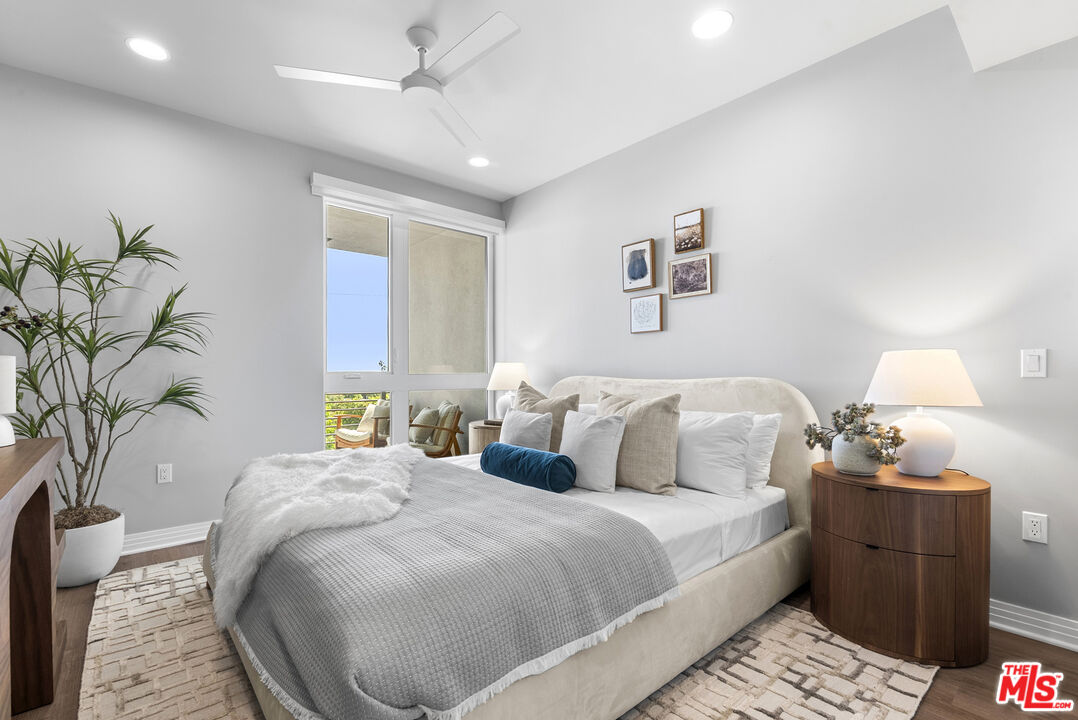 7428 Santa Monica Blvd Unit: 406