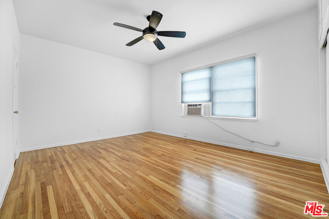 1235 N Crescent Heights Blvd Unit: 3