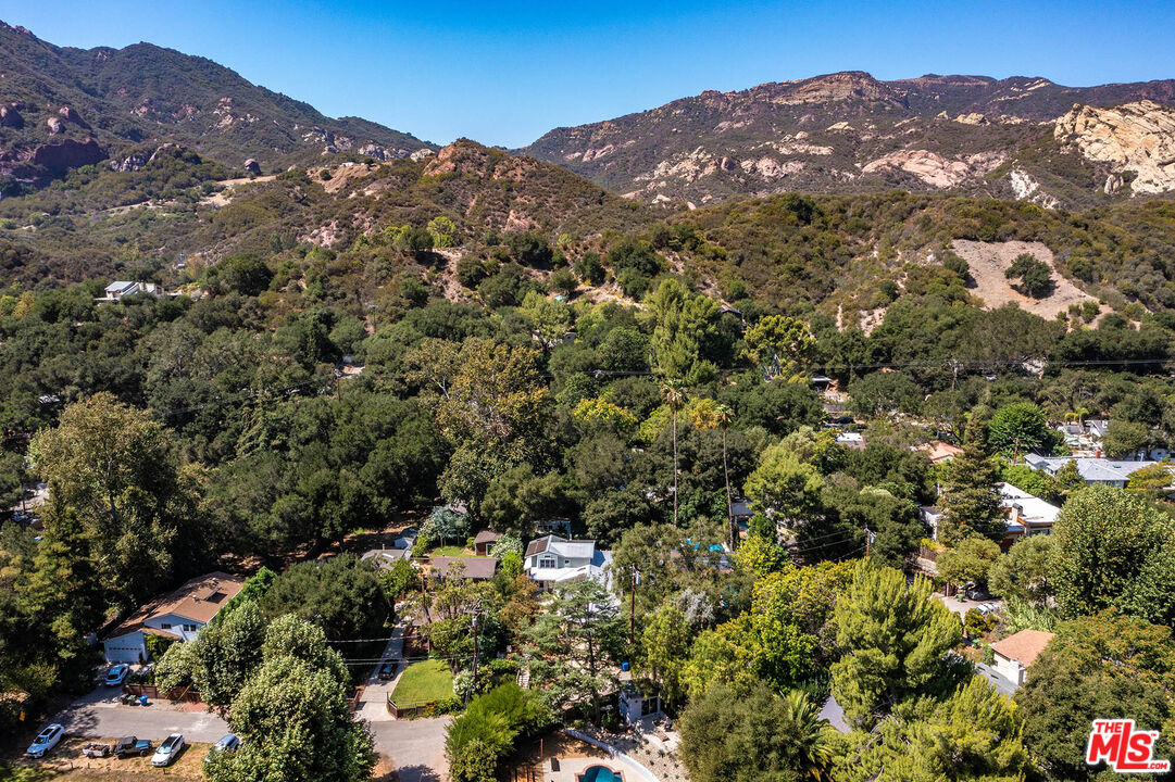 1446 Bonnell Dr
