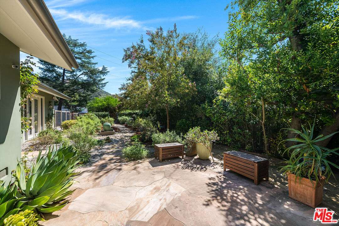 1446 Bonnell Dr