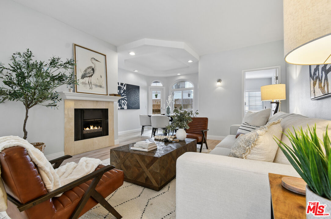 4301 Fulton Ave Unit: 106