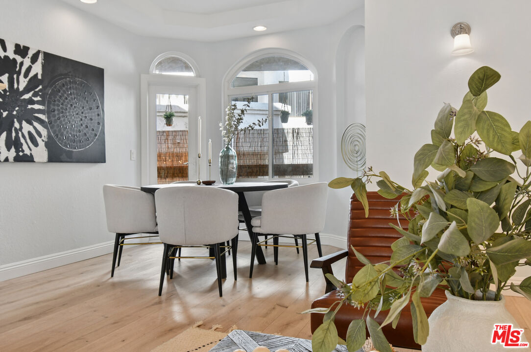 4301 Fulton Ave Unit: 106