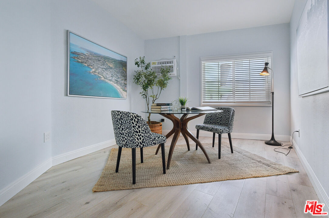 4301 Fulton Ave Unit: 106