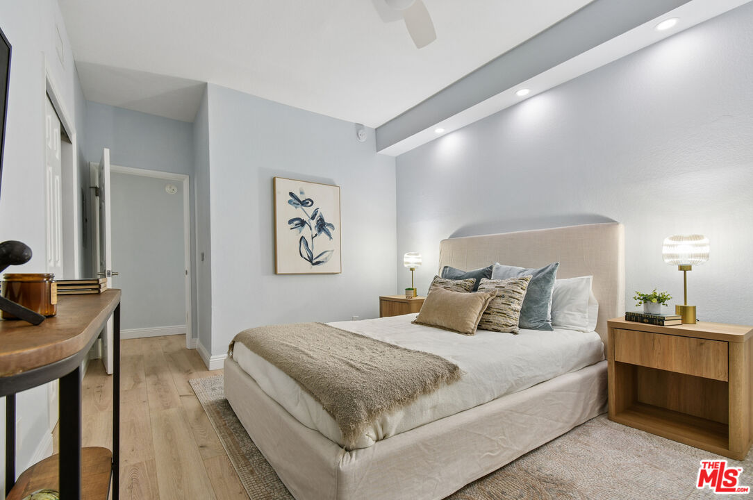 4301 Fulton Ave Unit: 106