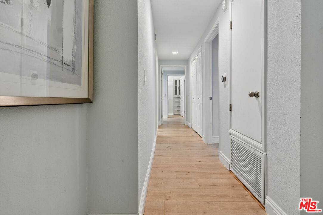 4301 Fulton Ave Unit: 106