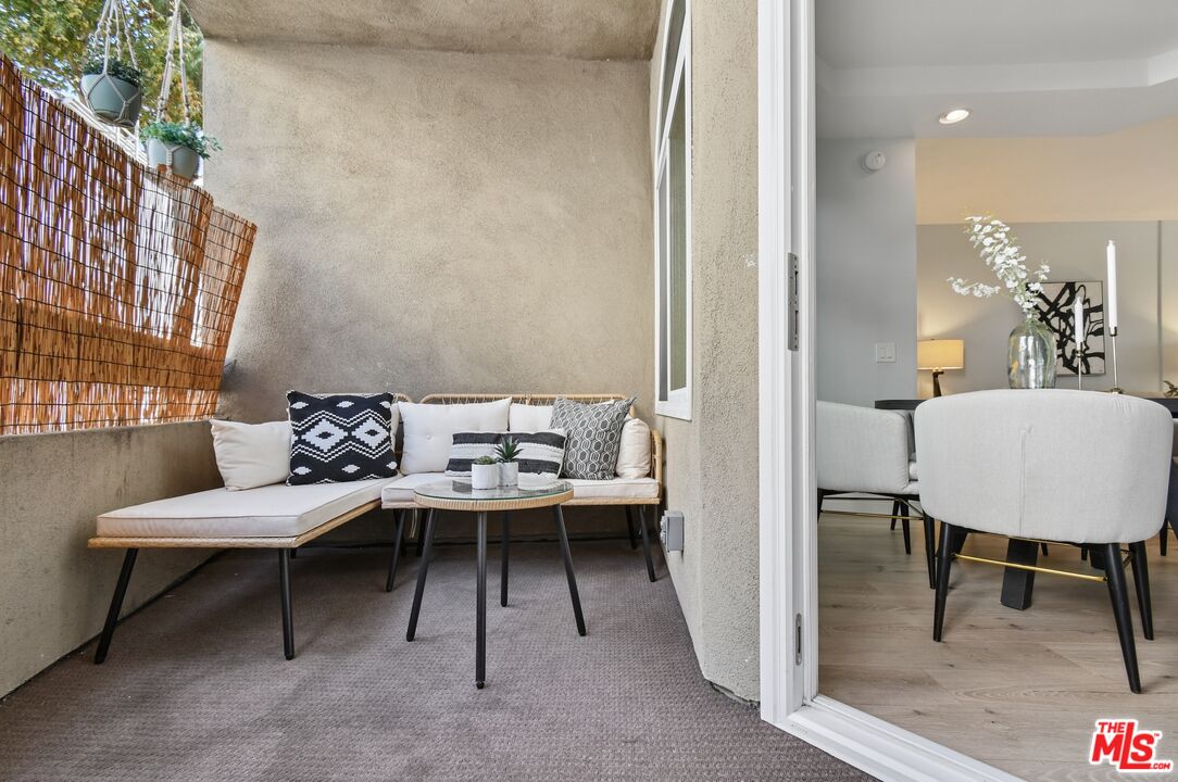 4301 Fulton Ave Unit: 106