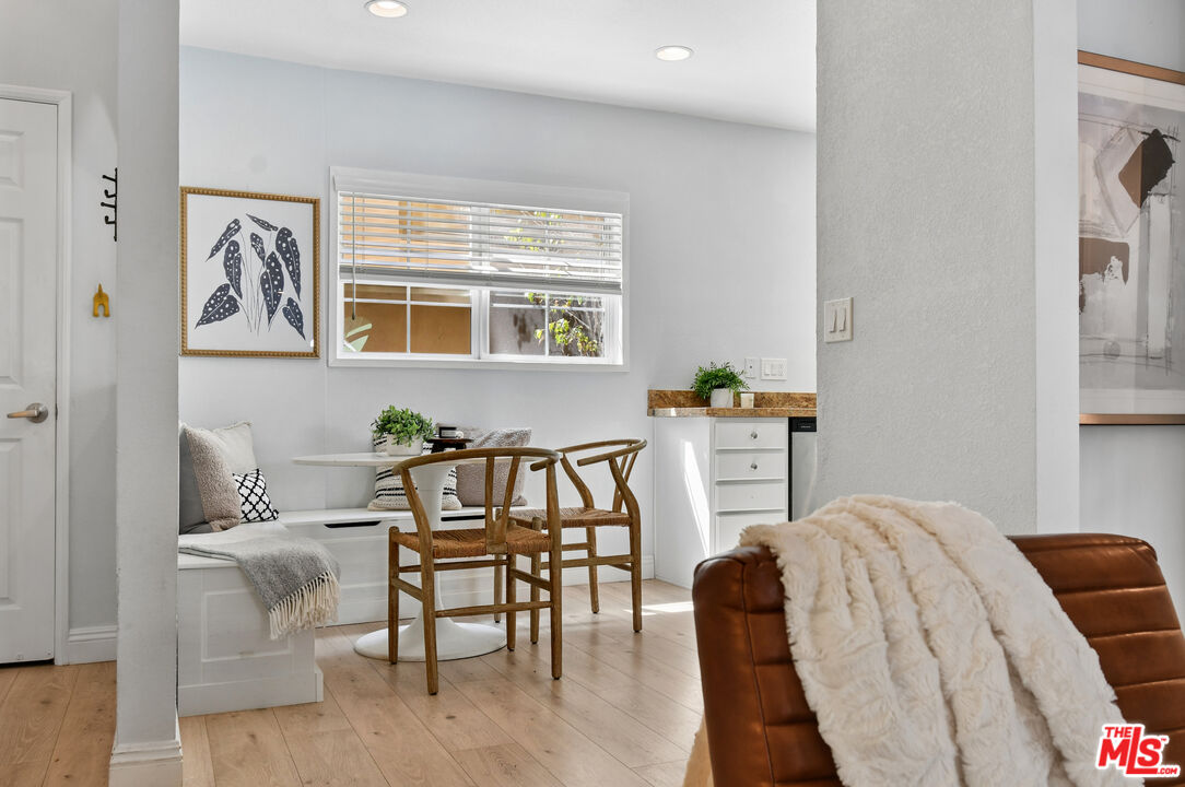 4301 Fulton Ave Unit: 106