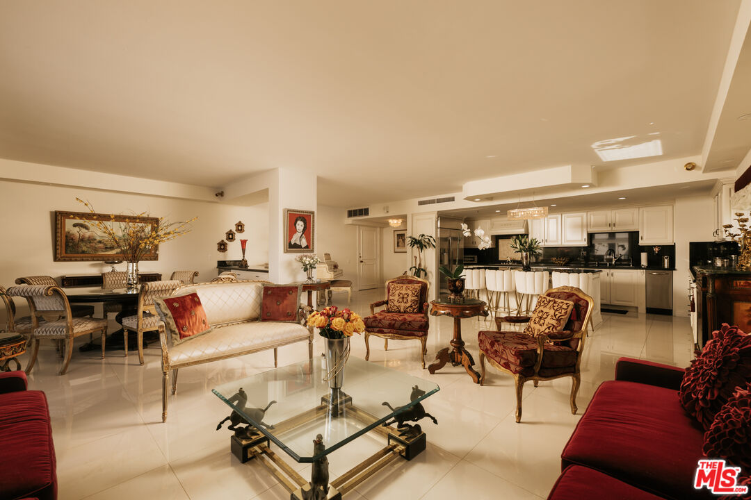 10450 Wilshire Blvd Unit: 4J