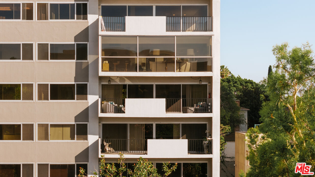 10450 Wilshire Blvd Unit: 4J