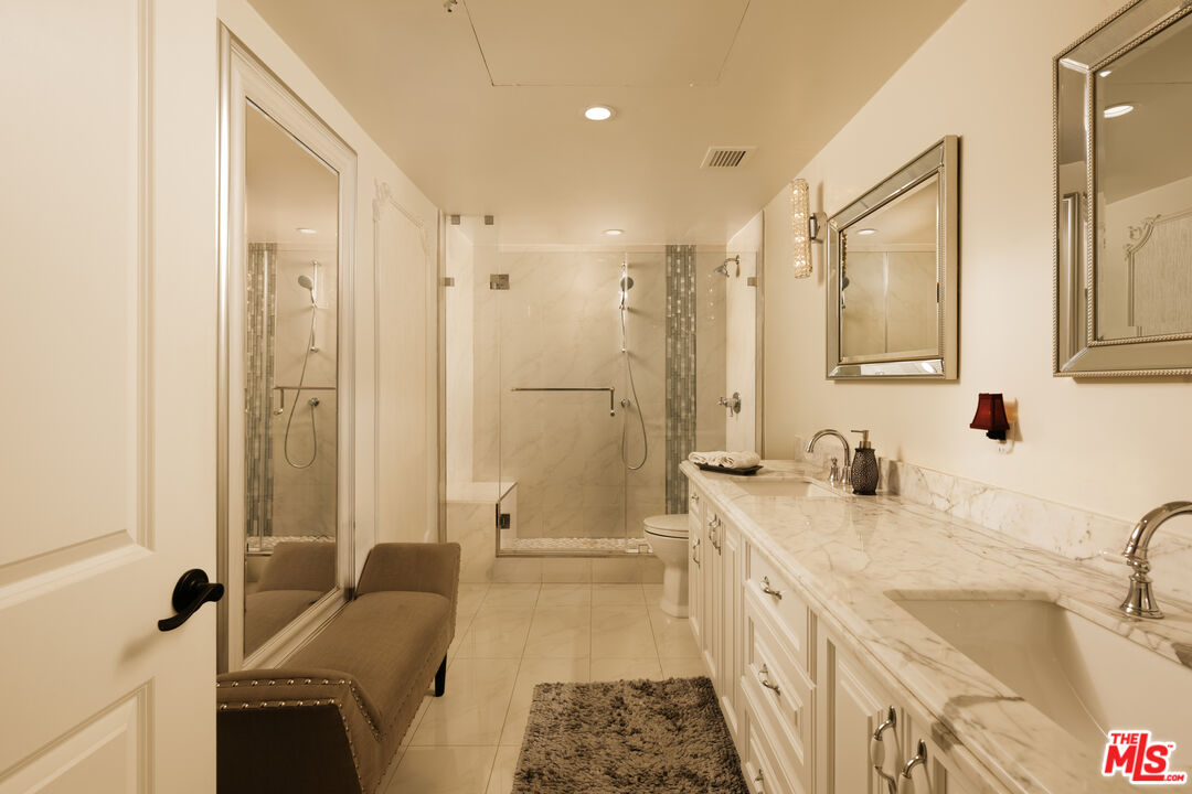 10450 Wilshire Blvd Unit: 4J