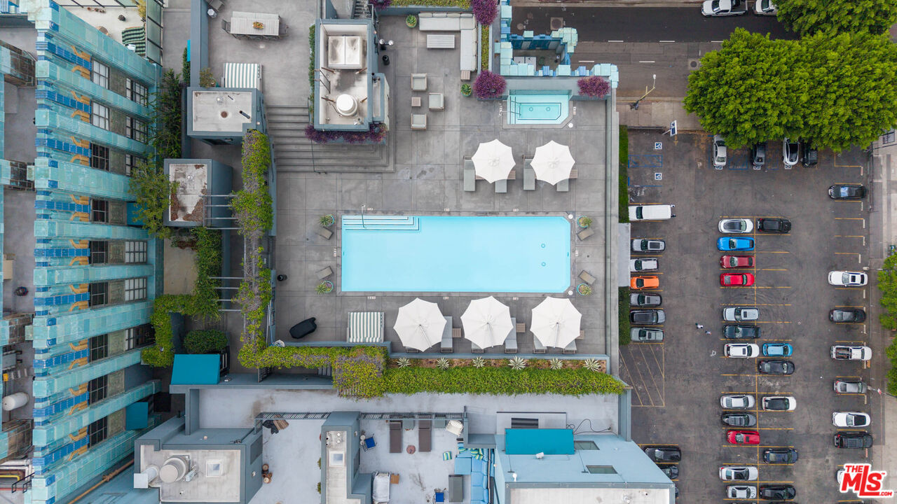 849 S Broadway Unit: M09