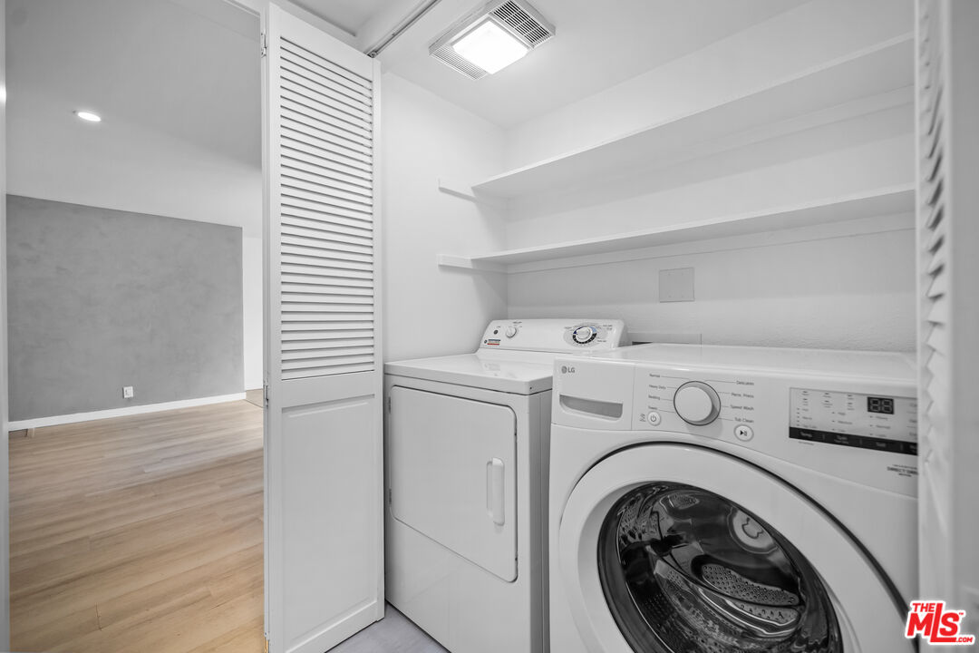 136 S Swall Dr Unit: 4