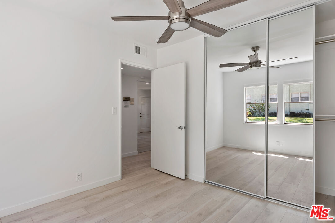 3635 Kalsman Dr Unit: 2