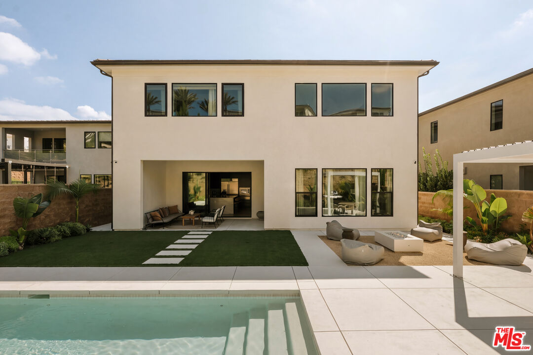 20511 W Hummingbird Ct