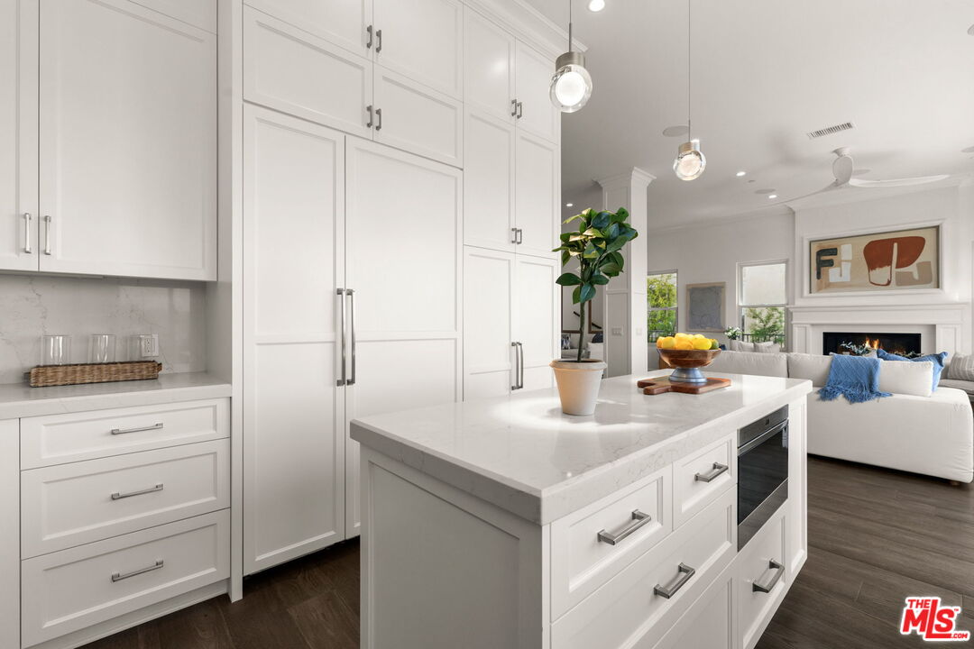 1476 Paseo De Oro