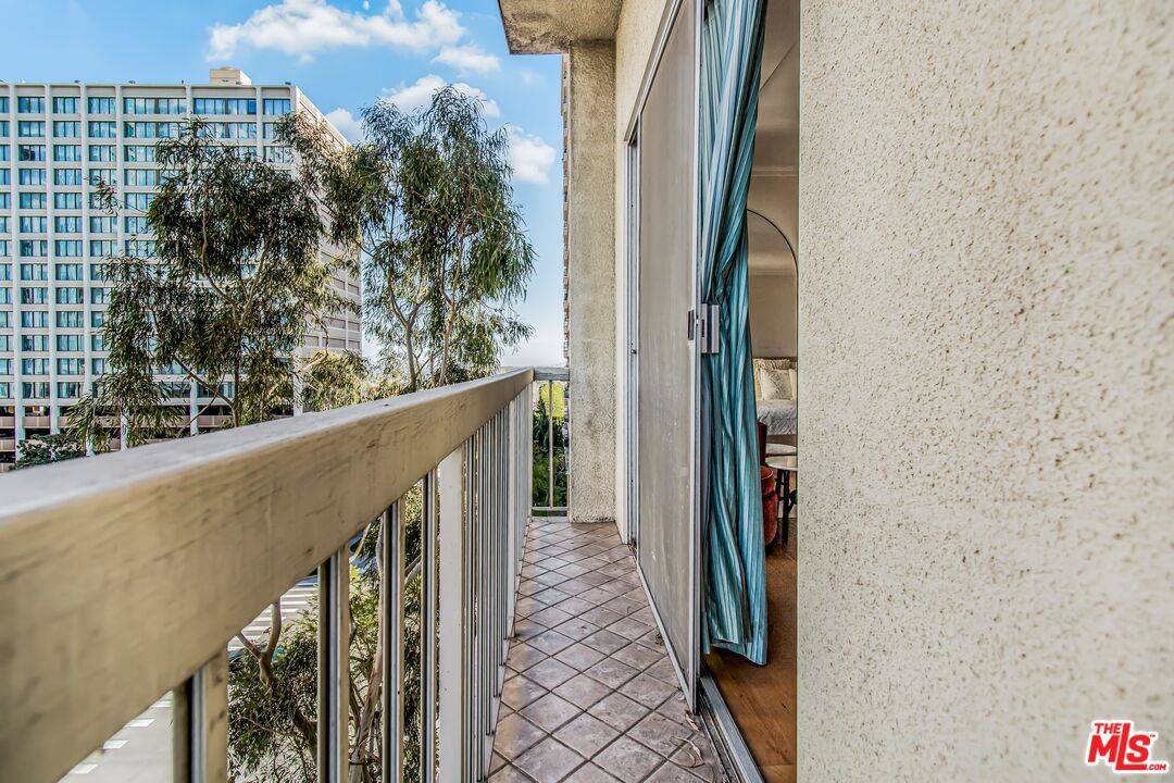 10751 Wilshire Blvd Unit: 801