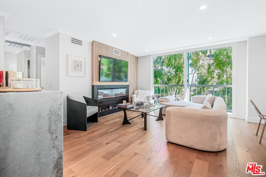 10751 Wilshire Blvd Unit: 801