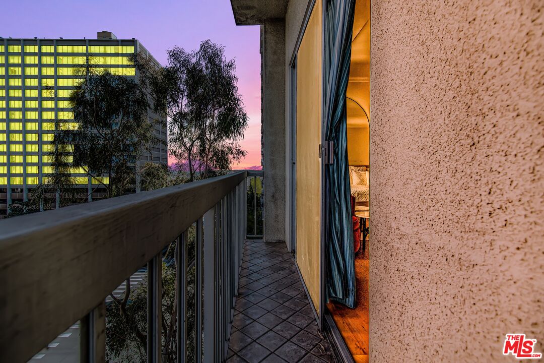 10751 Wilshire Blvd Unit: 801