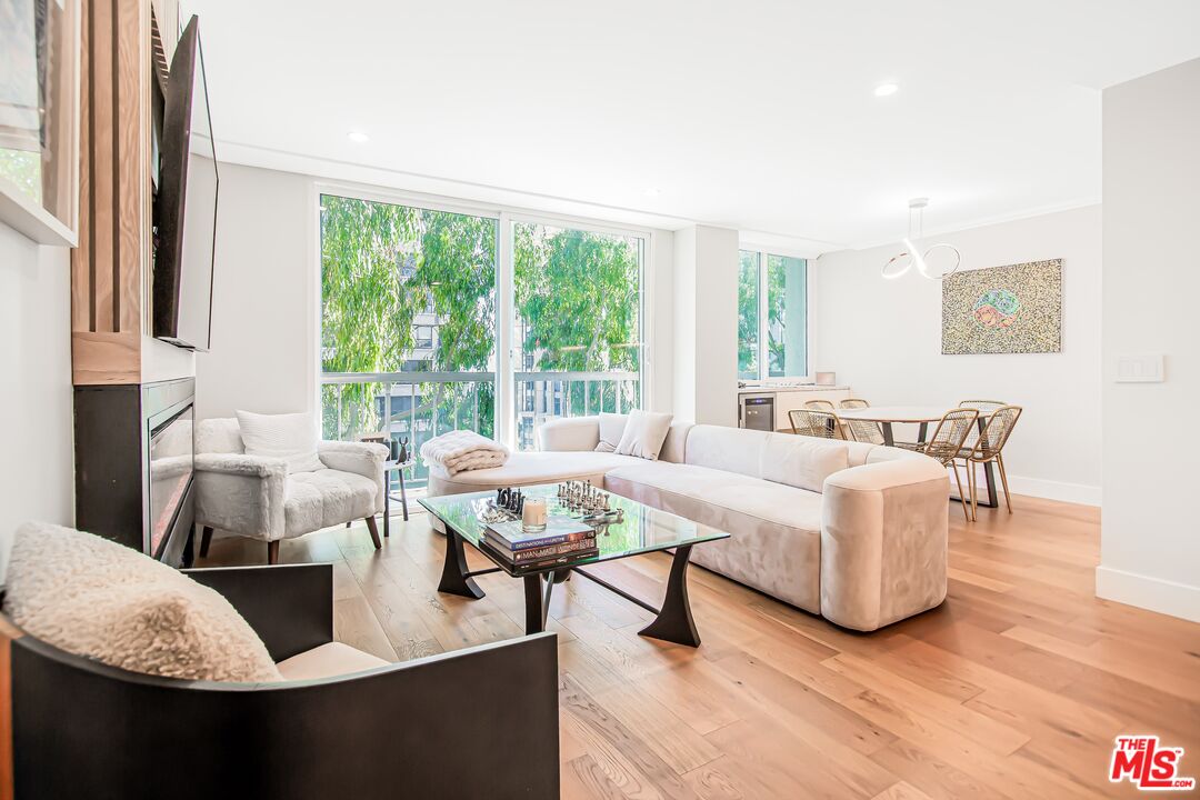 10751 Wilshire Blvd Unit: 801