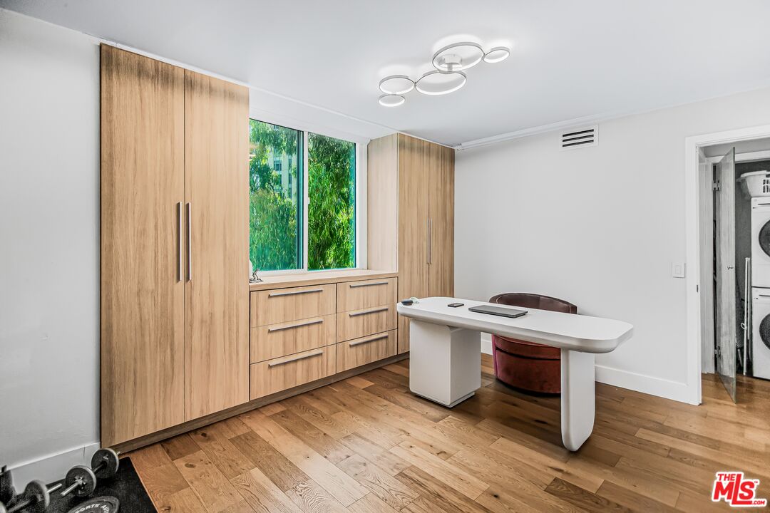 10751 Wilshire Blvd Unit: 801